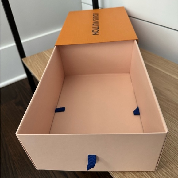 Louis Vuitton Signature Orange Gift Box - Picture 4 of 6